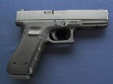 Lightly used Glock 17 in box with night sights - 2 of 7