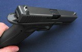 As new in box Gen 4 Glock 17 9mm - 4 of 8
