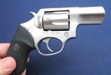 Mint Ruger SP101 .357 in the box - 5 of 7
