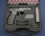 Excellent used HK VP9 in the box - 1 of 7