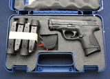 Excellent used S&W M&P9c in the box - 1 of 7