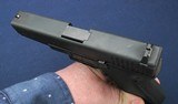 Used Gen 2 Glock 22 in .40 S&W - 7 of 7