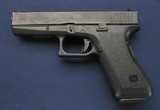 Used Gen 2 Glock 22 in .40 S&W - 2 of 7