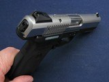 Excellent used Ruger SR40 pistol - 4 of 7