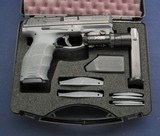 Excellent used HK VP9 w/extra - 1 of 9