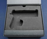 NIB Hudson H9 - 2 of 9