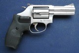Excellent used S&W 60-15 - 2 of 6