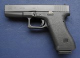 Excellent used Glock 17 gen1 Classic - 2 of 7