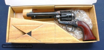 NIB Uberti 1873 Cattleman .22