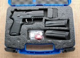 Excellent used Sig P250 9mm - 1 of 7