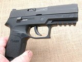 Excellent used Sig P250 9mm - 5 of 7