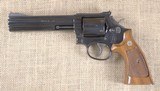 Beautiful Smith & Wesson 586 no dash in .357Mag - 1 of 7