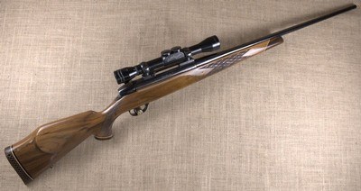 Stunning Left handed Weatherby Mark V in .300Wby
