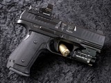 Excellent Walther Q4 SF in .9mm W/ Custom Case & OEM Box - 4 of 9