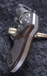 Kimber K6S in .357Mag W/ OEM Box & Papers - 7 of 10