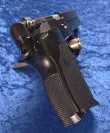 Very Nice Smith & Wesson 469 in 9MM - 5 of 9