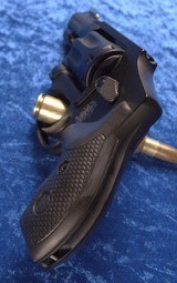 Wonderful Smith & Wesson 43C in .22LR - Image 2 of 8