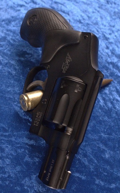 Wonderful Smith & Wesson 43C in .22LR - Image 5 of 8