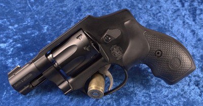 Wonderful Smith & Wesson 43C in .22LR - Image 1 of 8