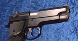 Lovely Smith & Wesson 39-2 in 9mm - 7 of 9