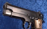 Smith & Wesson 39-2 in 9mm W/ 2 Early Era Factory mags - 8 of 9