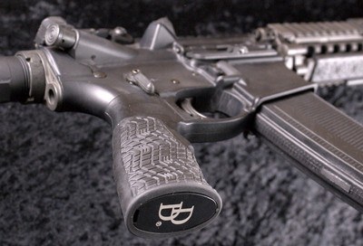Very Nice Daniel Defense DDM4 in 5.56Nato W/Factory Hardcase - Image 11 of 11