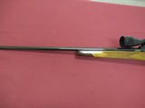 Weatherby Mark V Deluxe in 300 Weatherby Magnum - 9 of 14