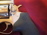 Ruger Redhawk stainless .41 Magnum - 3 of 4
