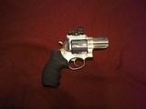 Ruger Redhawk stainless .41 Magnum - 1 of 4