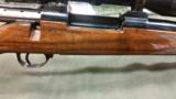 Weatherby Mark V Deluxe 300 Weatherby Magnum - 7 of 10