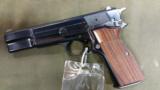 Browning Hi-Power Mint Condition - 3 of 8