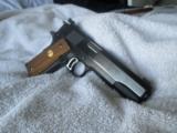 Colt Series 70 Gold Cup 45 acp - 7 of 12