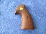 Colt Python Grips from 1955 to 1961 - 5 of 5