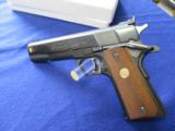Colt GOLD CUP Series 70 45 acp - 2 of 12