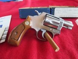 Smith & Wesson Model 60 stainless 38 special - 1 of 9