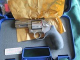 Smith & Wesson Model 686 plus 7 shot 357 3 inch NIB - 1 of 3
