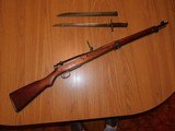 Arisaka 99 short rifle, dust cover, cleaning rod, full mum, airplane sights, bayonet w scabbard, exc. bore - 1 of 18
