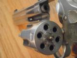 Smith and Wesson 617 No Dash Combat Fingergroove Stocks - 7 of 10