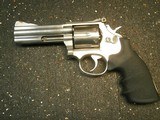 Smith and Wesson 686 No Dash 4 Inch SS .357 - 1 of 11