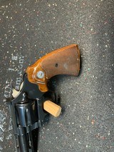 Colt Diamondback 4 Inch 22 LR - 6 of 16