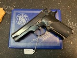 Smith & Wesson 59 9 MM SEMI- Auto ANIB - 10 of 13