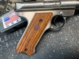 Ruger Mark II Stainless Target Slabside - 7 of 17