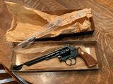 Smith and Wesson 48-4 22 Mag Stunning NIB - 17 of 17