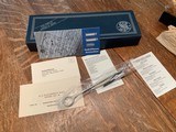 Smith and Wesson 48-4 22 Mag Stunning NIB - 14 of 17