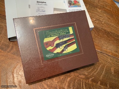 Remington .22 Rimfire Rifle Book DELUXE Gyde/Marcott