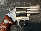 Smith and Wesson 686-3 2 1/2 Inch Combat - 3 of 16
