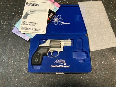 Smith and Wesson Model 337 TI Laser
