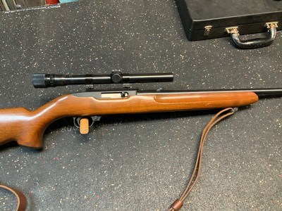 Ruger 10/22 Fingergroove 1966 - Image 1 of 17