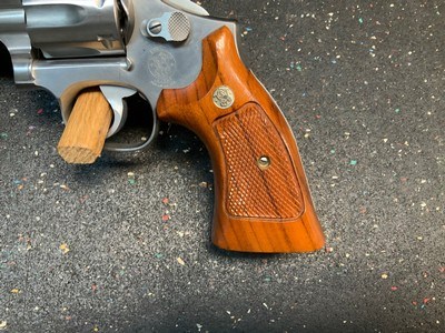 Smith and Wesson 617 No Dash 8 3/8 Inch - Image 7 of 13