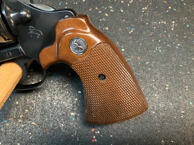 Colt Diamondback 22 Long Rifle 4 Inch - Image 2 of 12